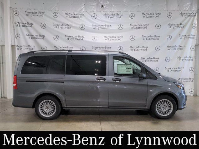 2023 Mercedes-Benz Metris Base