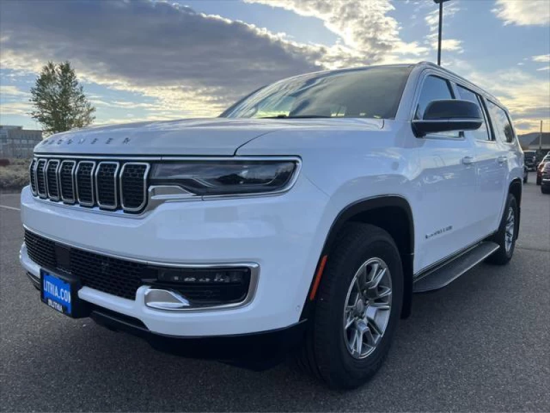 2023 Jeep Wagoneer L Base
