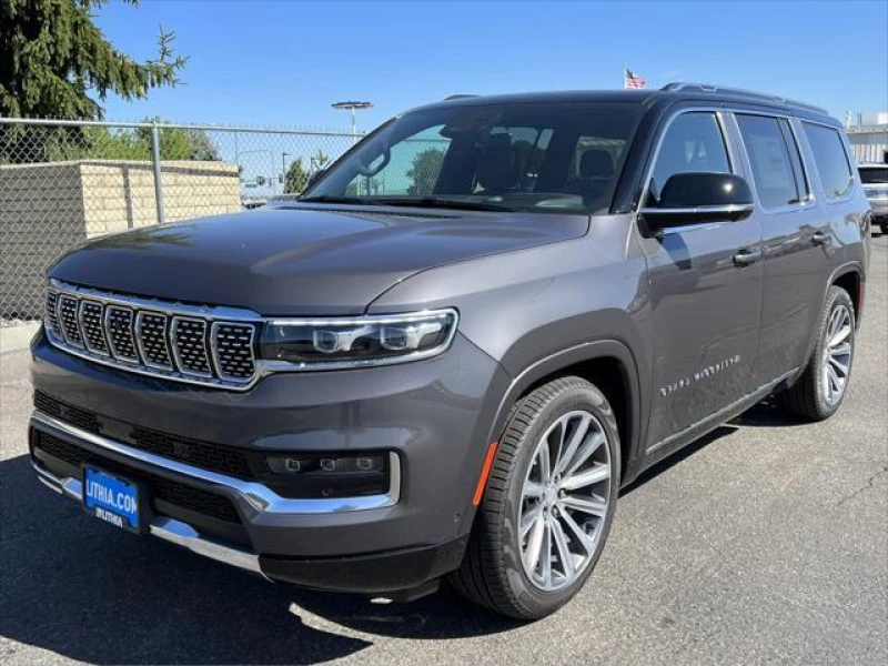 2023 Jeep Grand Wagoneer Base