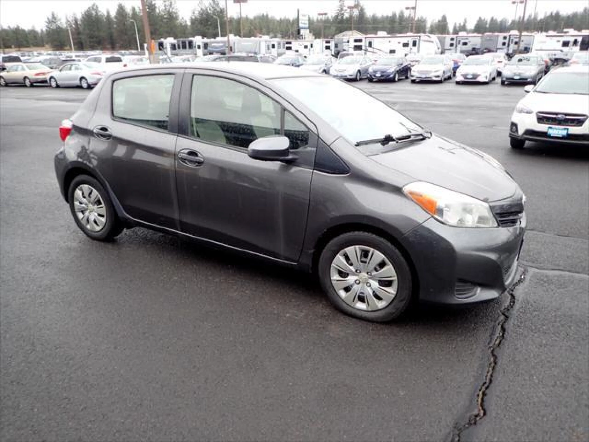 2013 Toyota Yaris LE