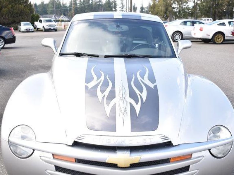 2005 Chevrolet SSR Base