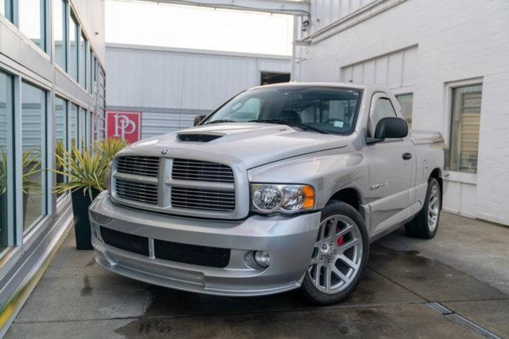 2005 Dodge Ram 1500 SRT-10