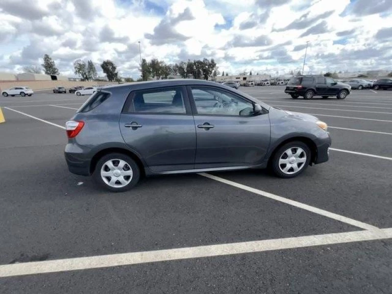 2010 Toyota Matrix Base