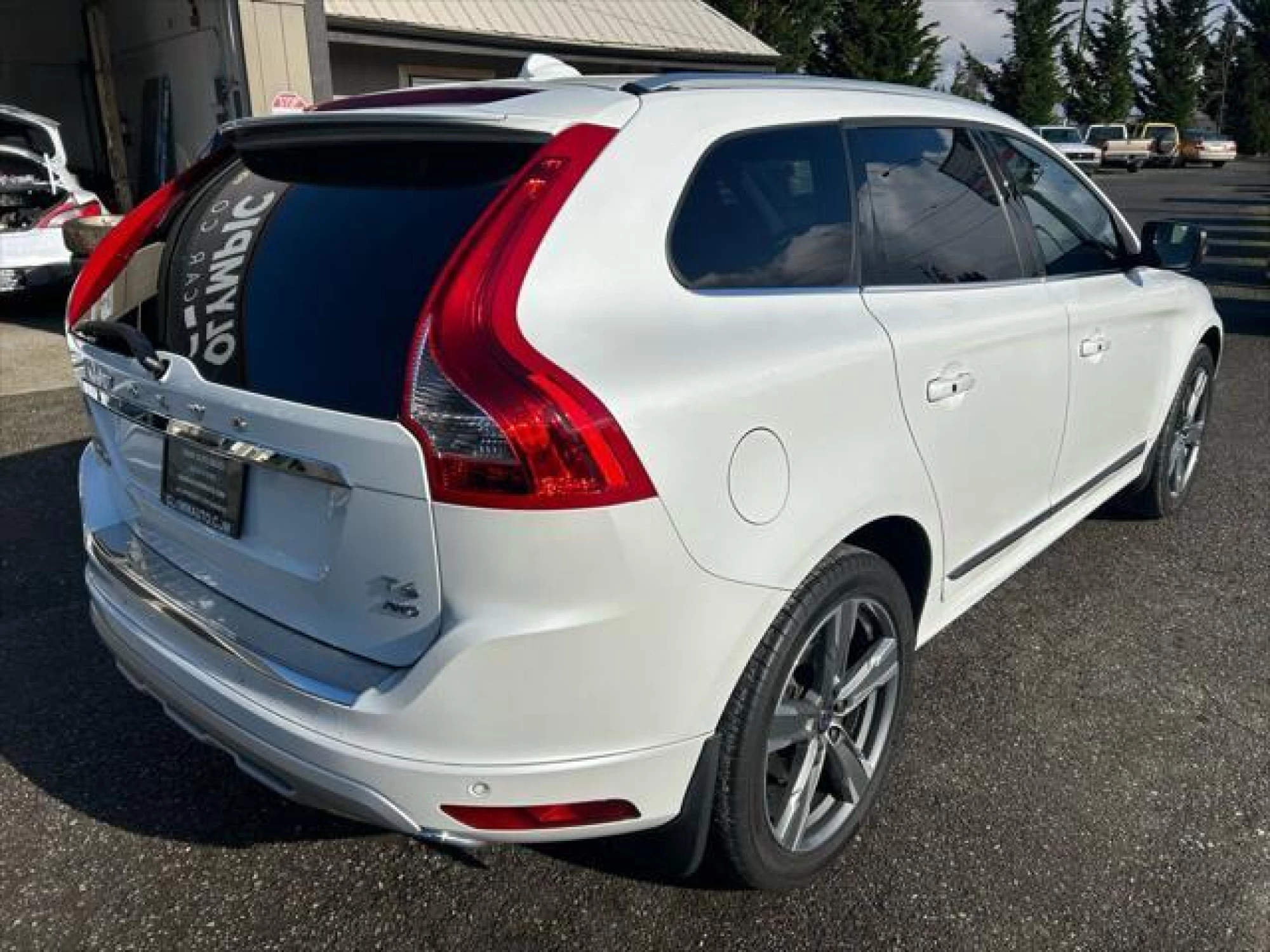 2017 Volvo XC60 T6 Dynamic