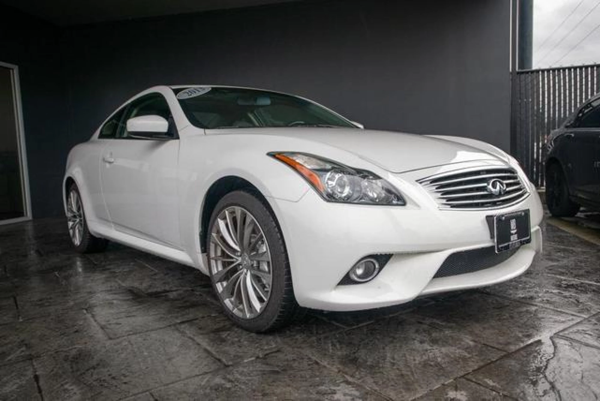 2013 INFINITI G37x Base