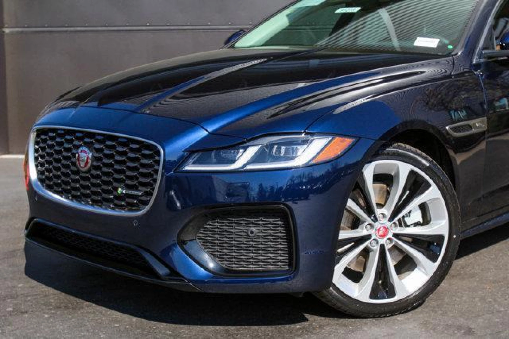 2023 Jaguar XF P300 R-Dynamic SE