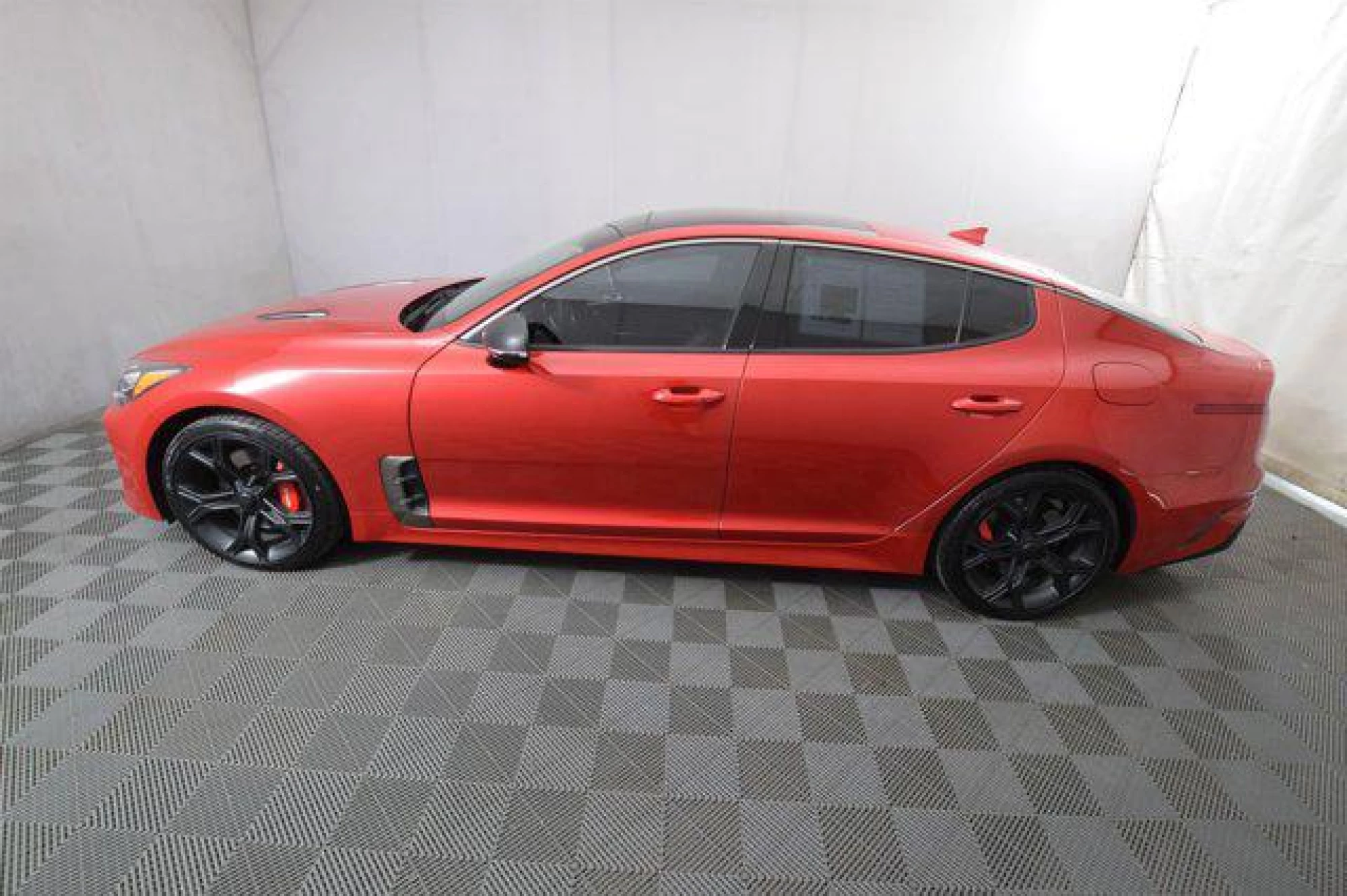 2020 Kia Stinger GT1