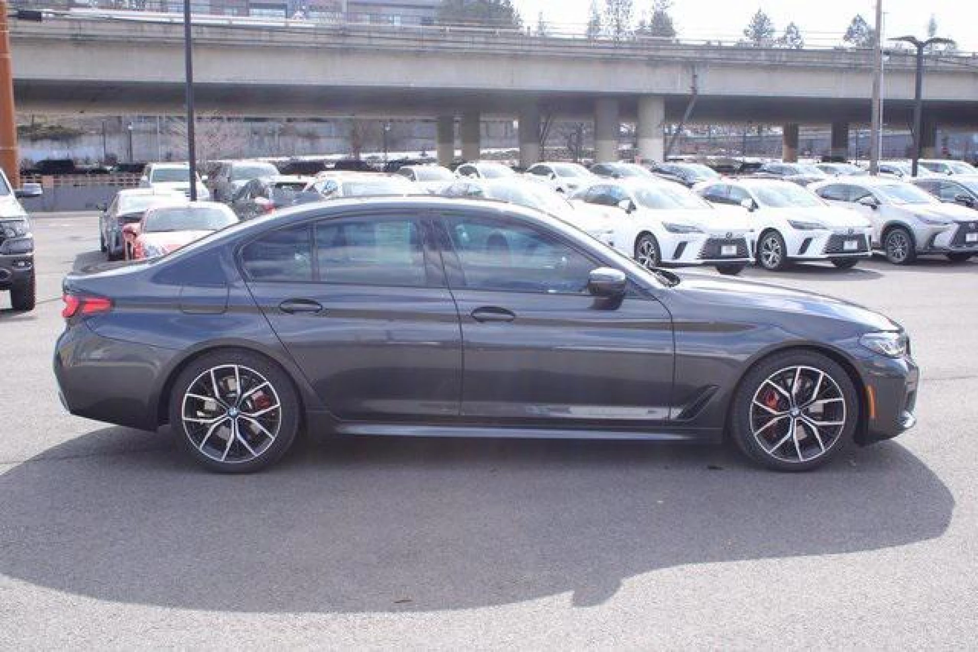 2022 BMW 530 i xDrive