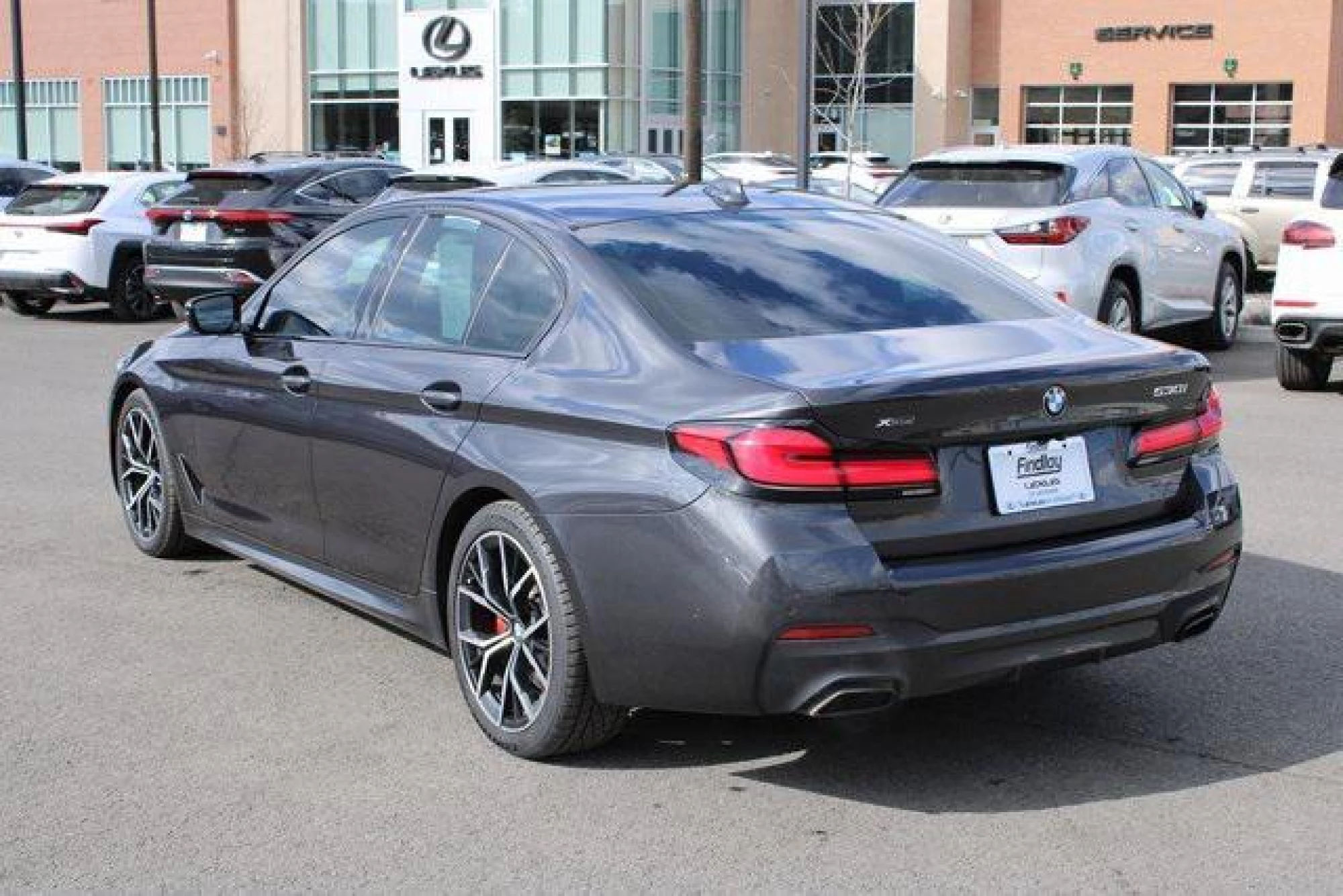 2022 BMW 530 i xDrive