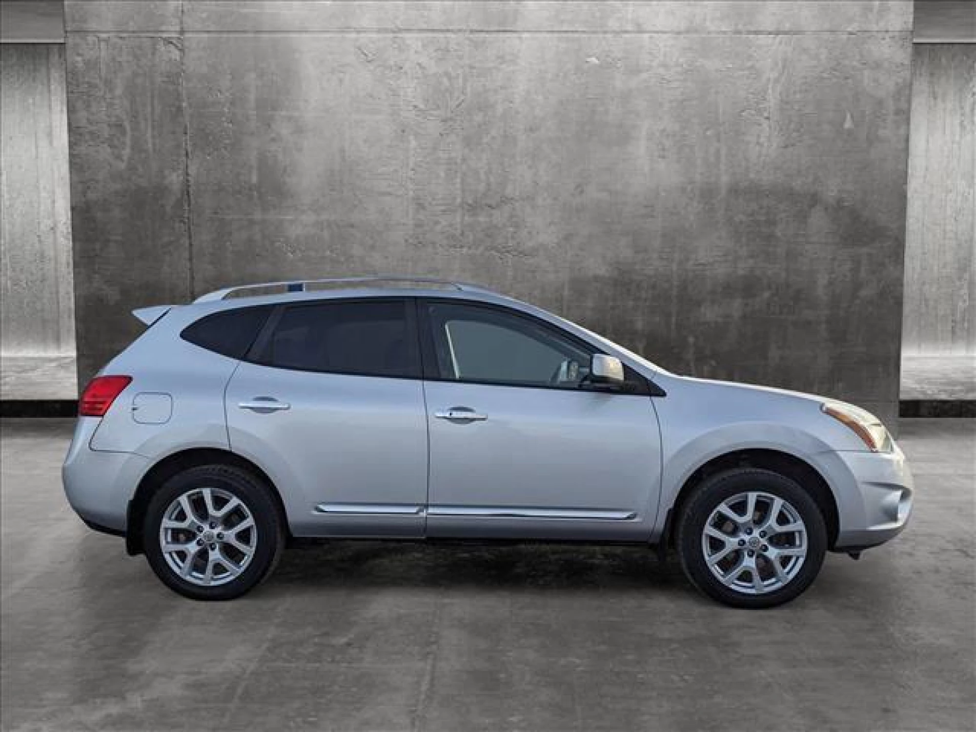 2011 Nissan Rogue SV