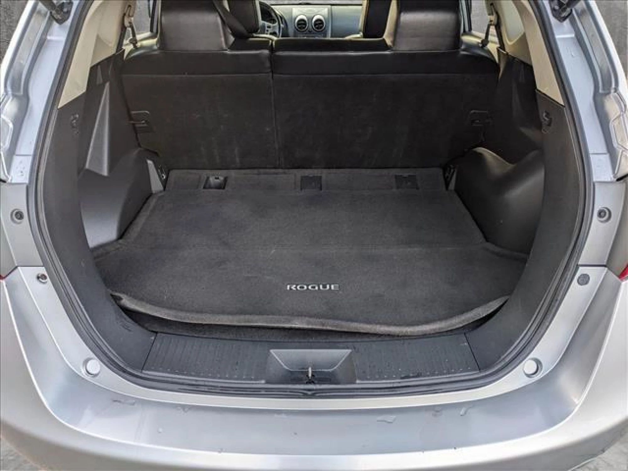 2011 Nissan Rogue SV