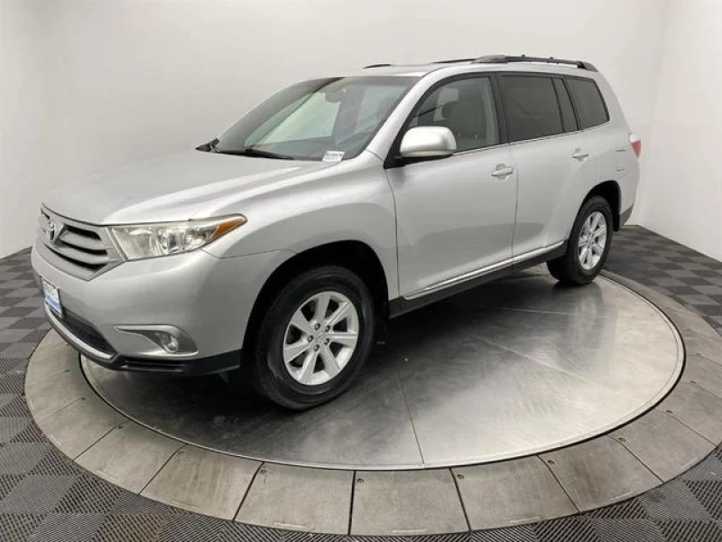 2013 Toyota Highlander SE