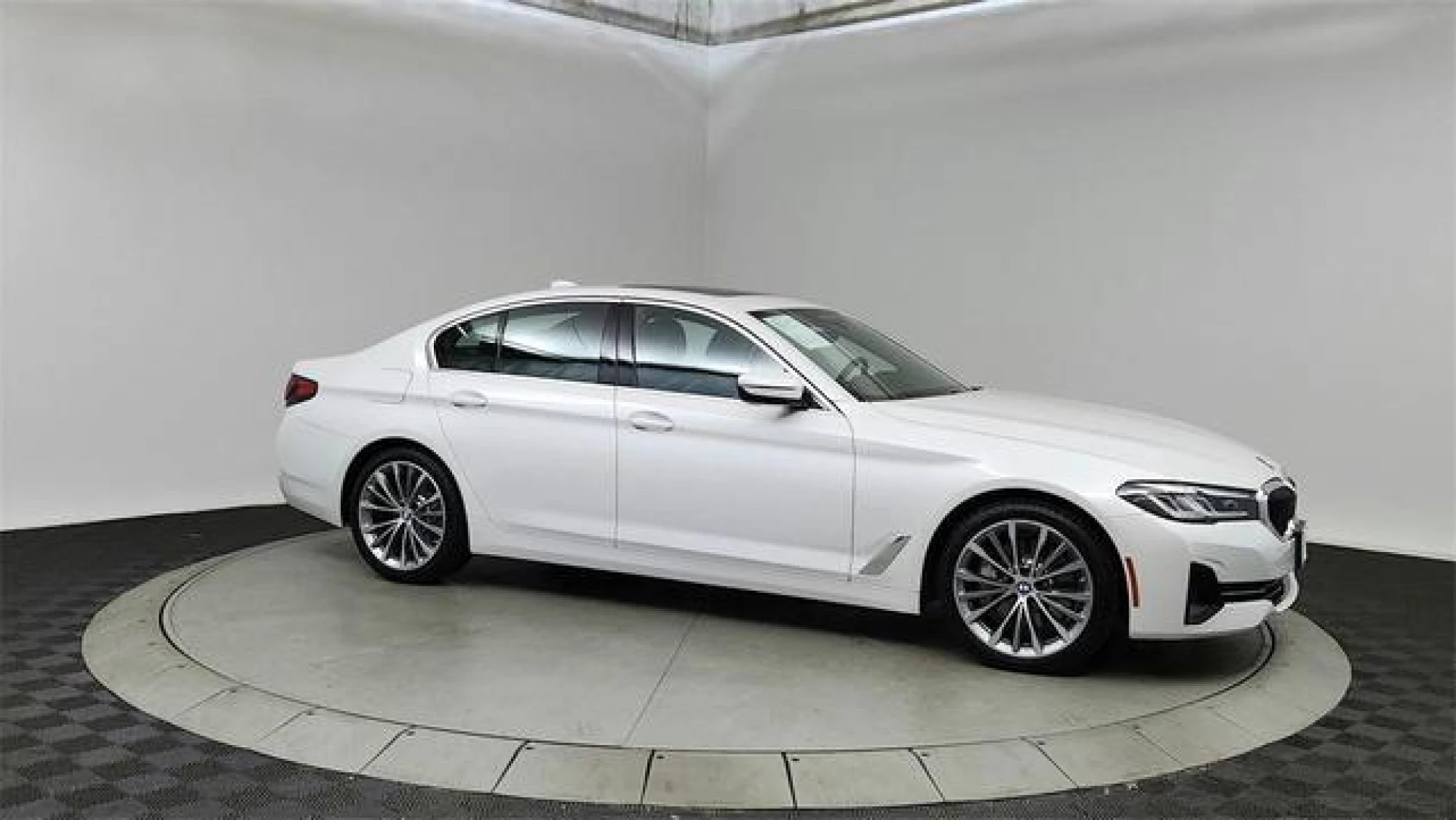 2022 BMW 530 i xDrive