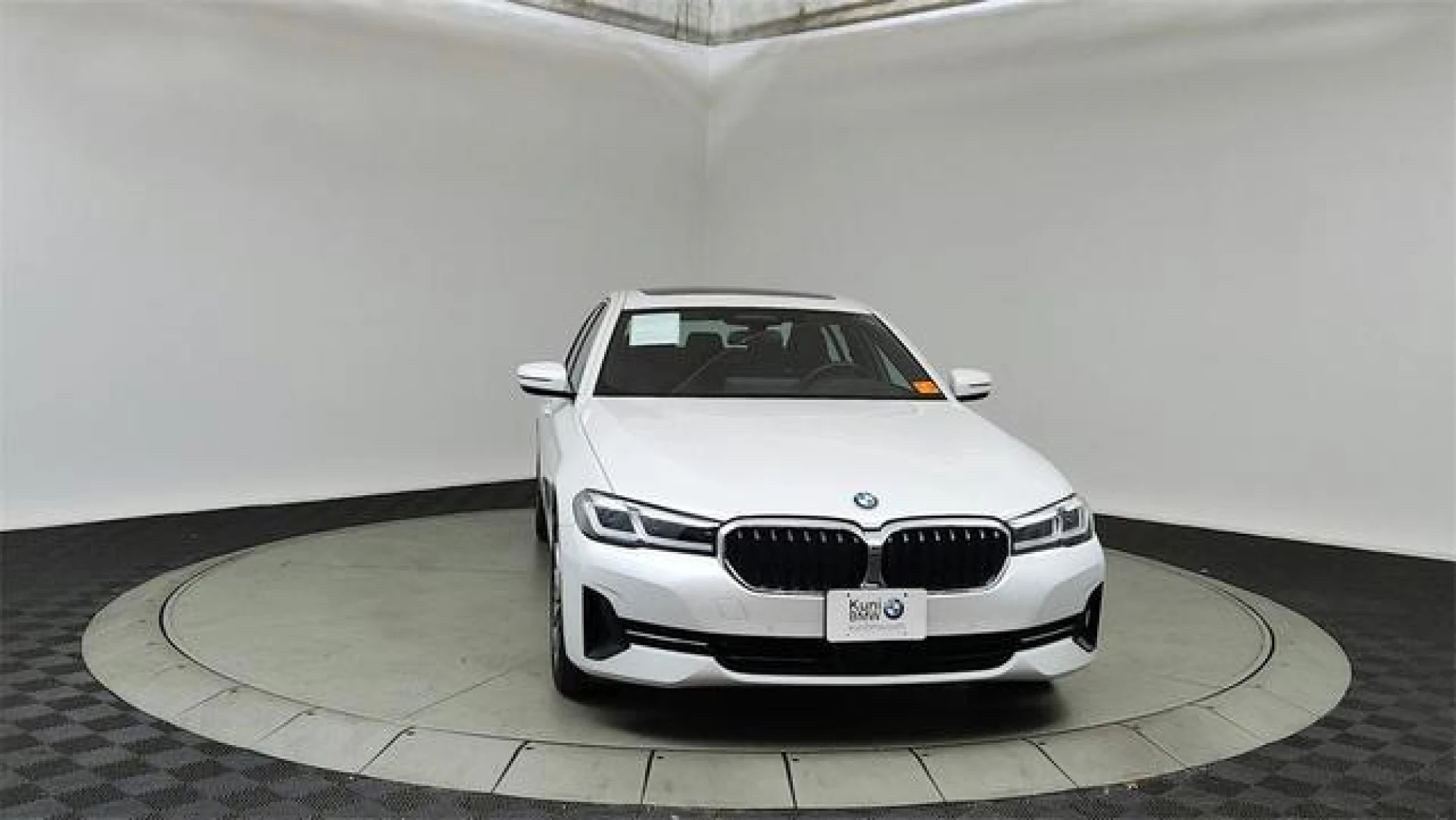 2022 BMW 530 i xDrive