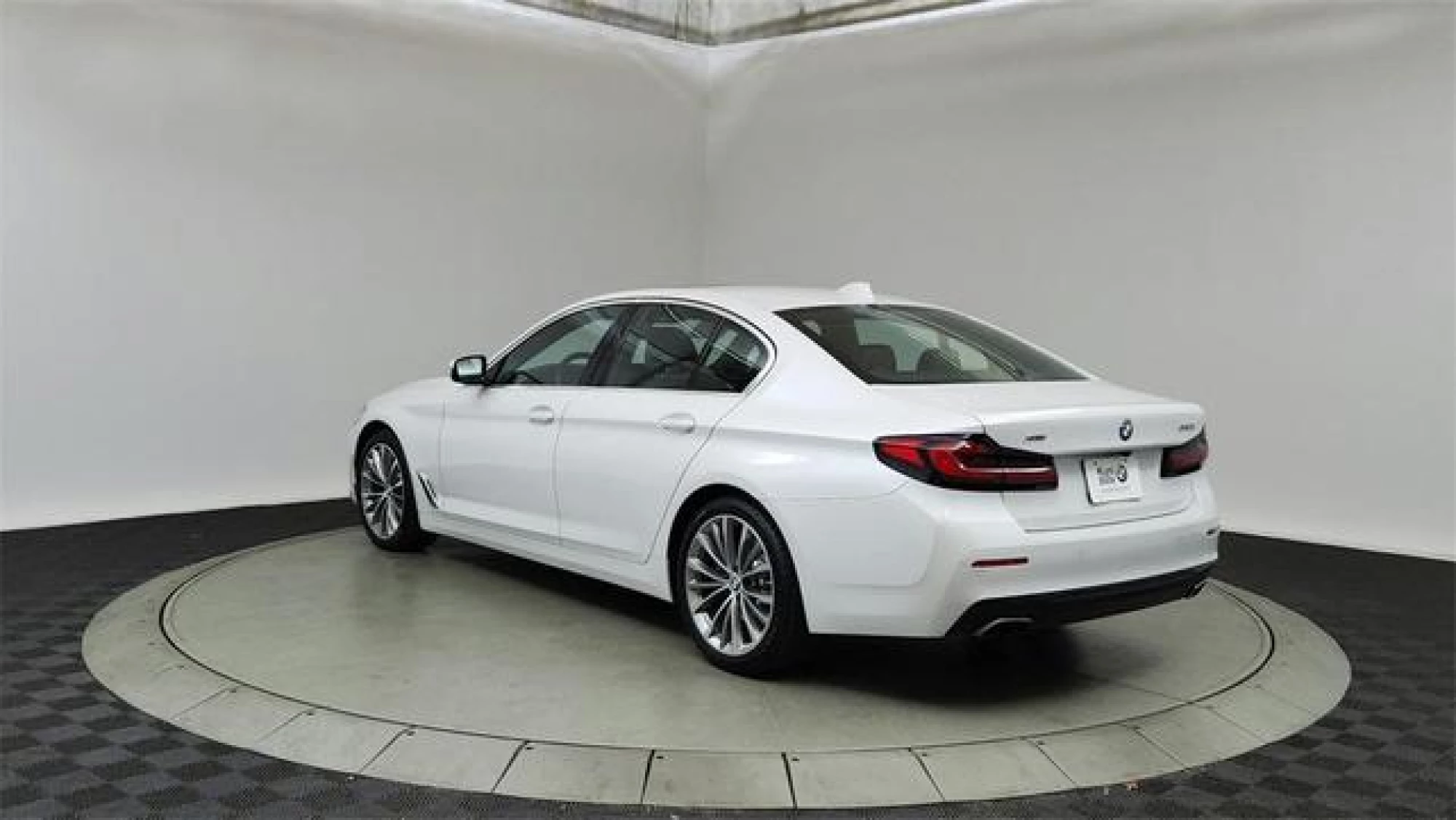 2022 BMW 530 i xDrive