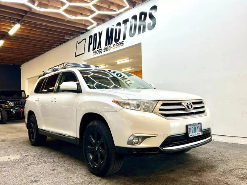 2012 Toyota Highlander SE