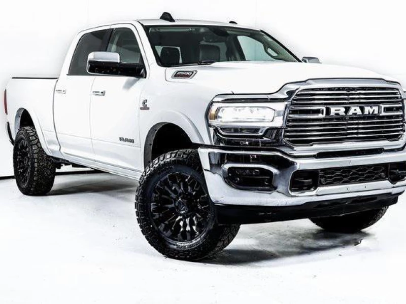 2022 RAM 2500 Laramie Crew Cab 4x4 6'4' Box