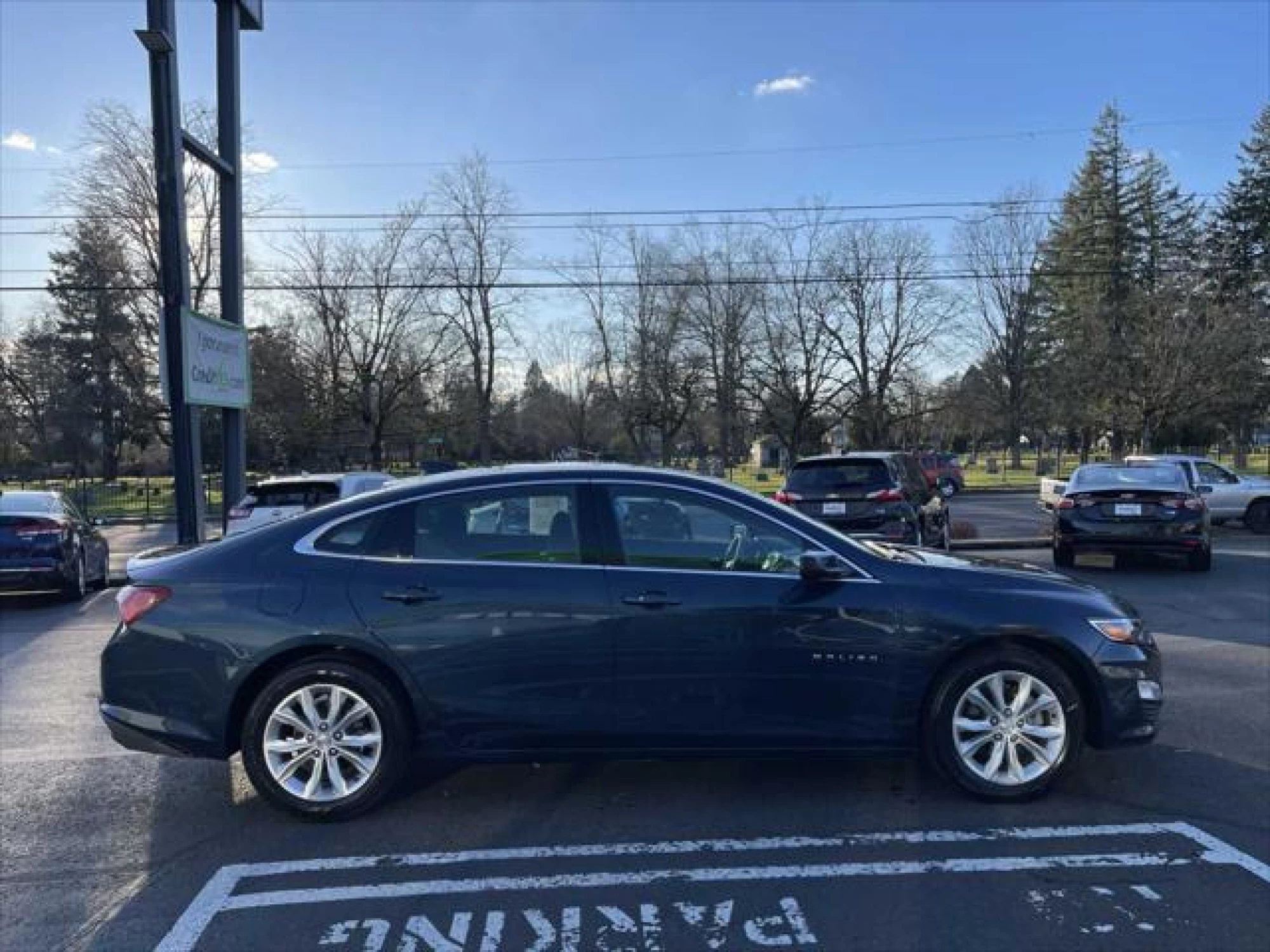 2022 Chevrolet Malibu FWD LT