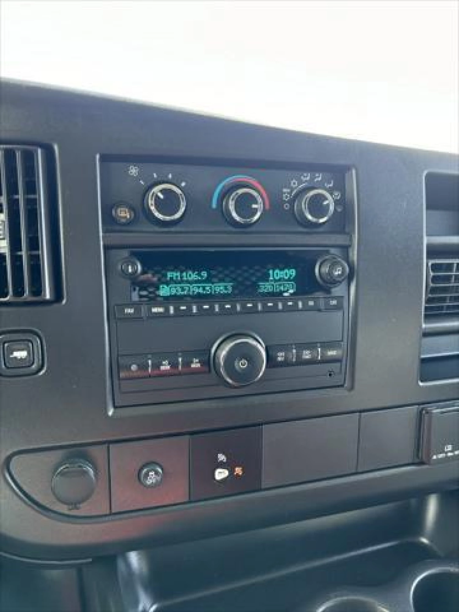 2020 GMC Savana 2500 Work Van