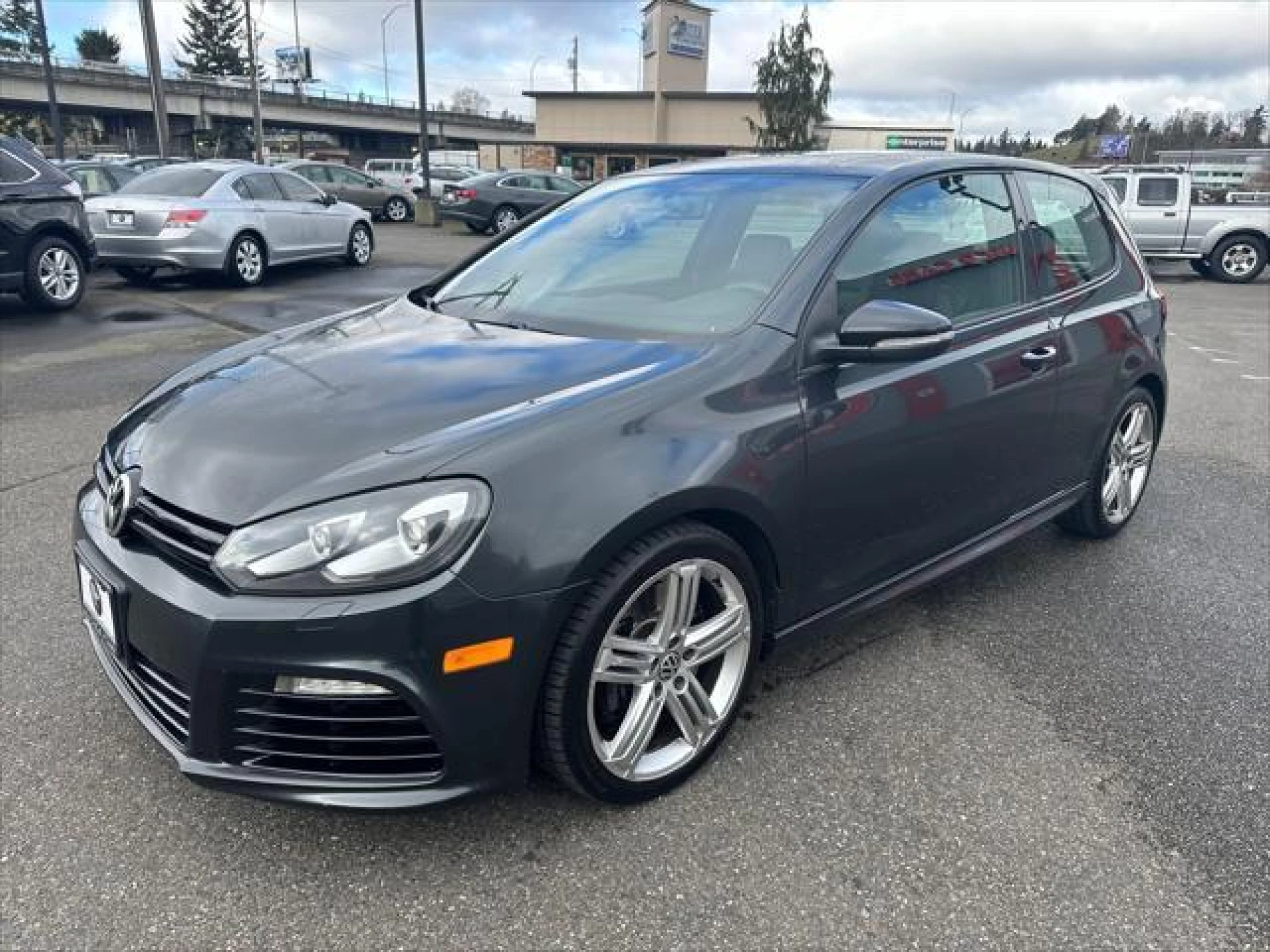 2013 Volkswagen Golf R 2-Door