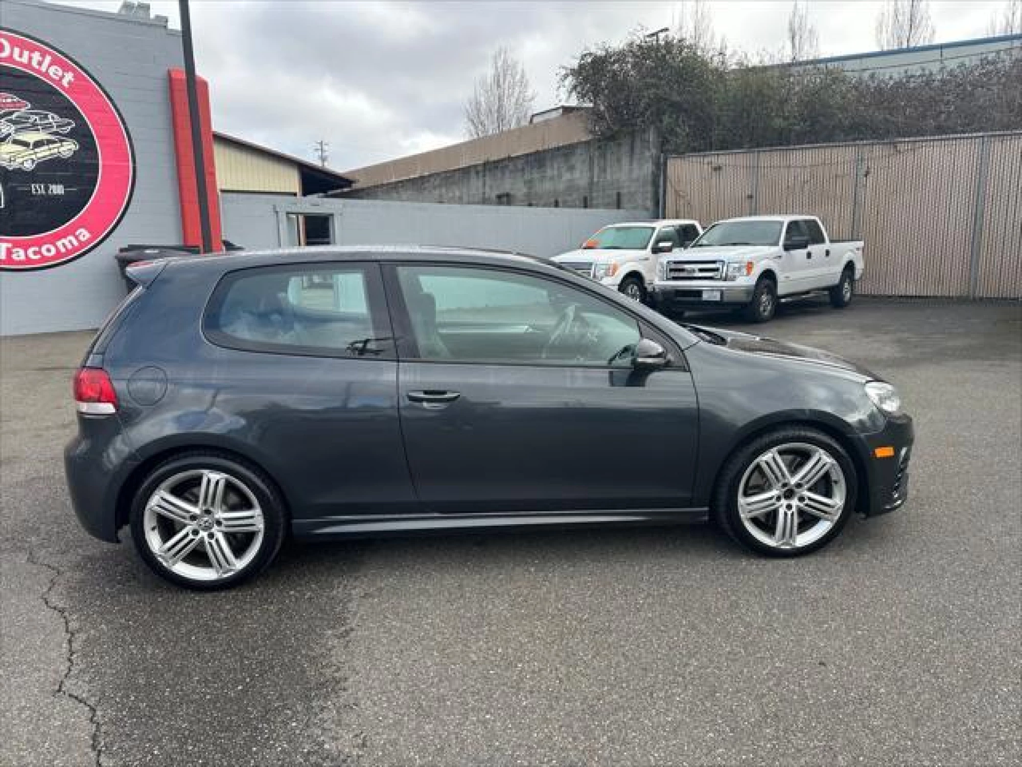 2013 Volkswagen Golf R 2-Door