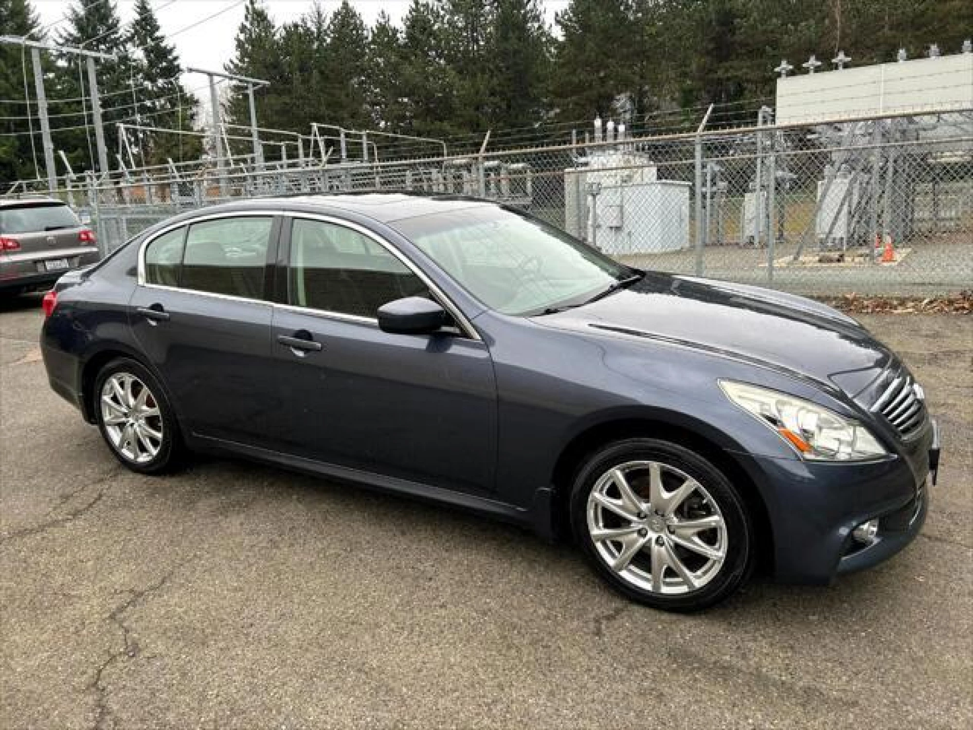 2010 INFINITI G37x Base