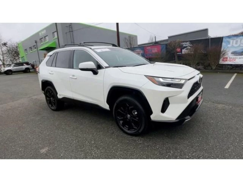2022 Toyota RAV4 Hybrid SE