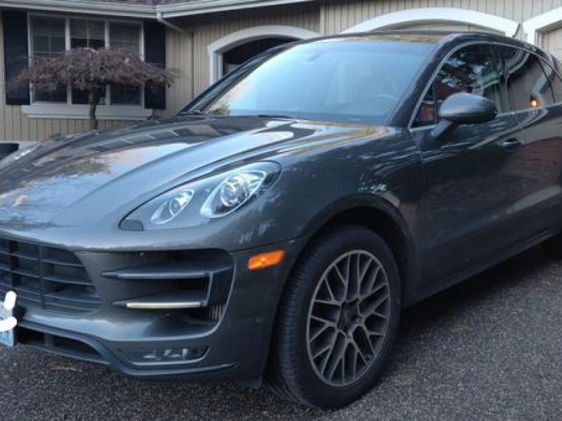 2015 Porsche Macan Turbo