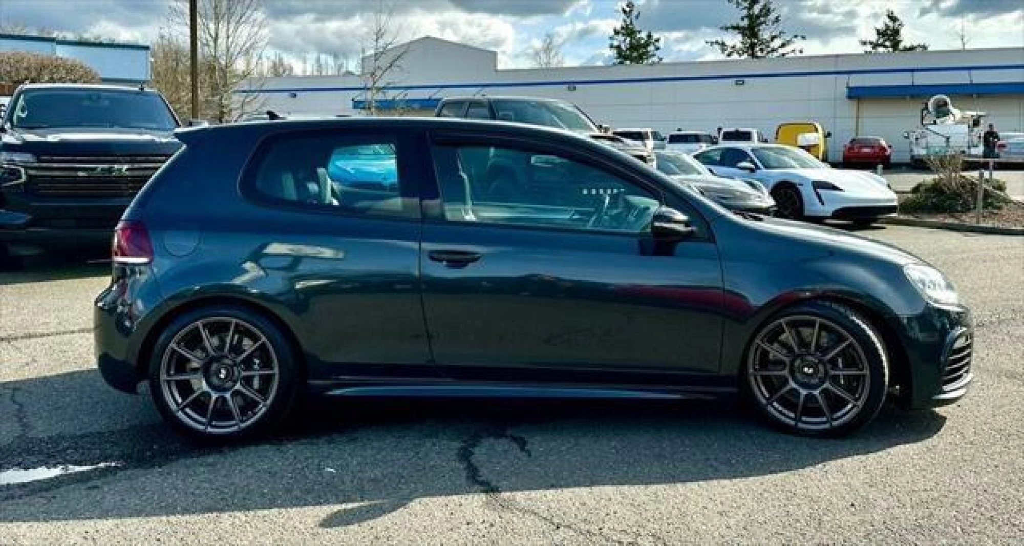 2013 Volkswagen Golf R 2-Door