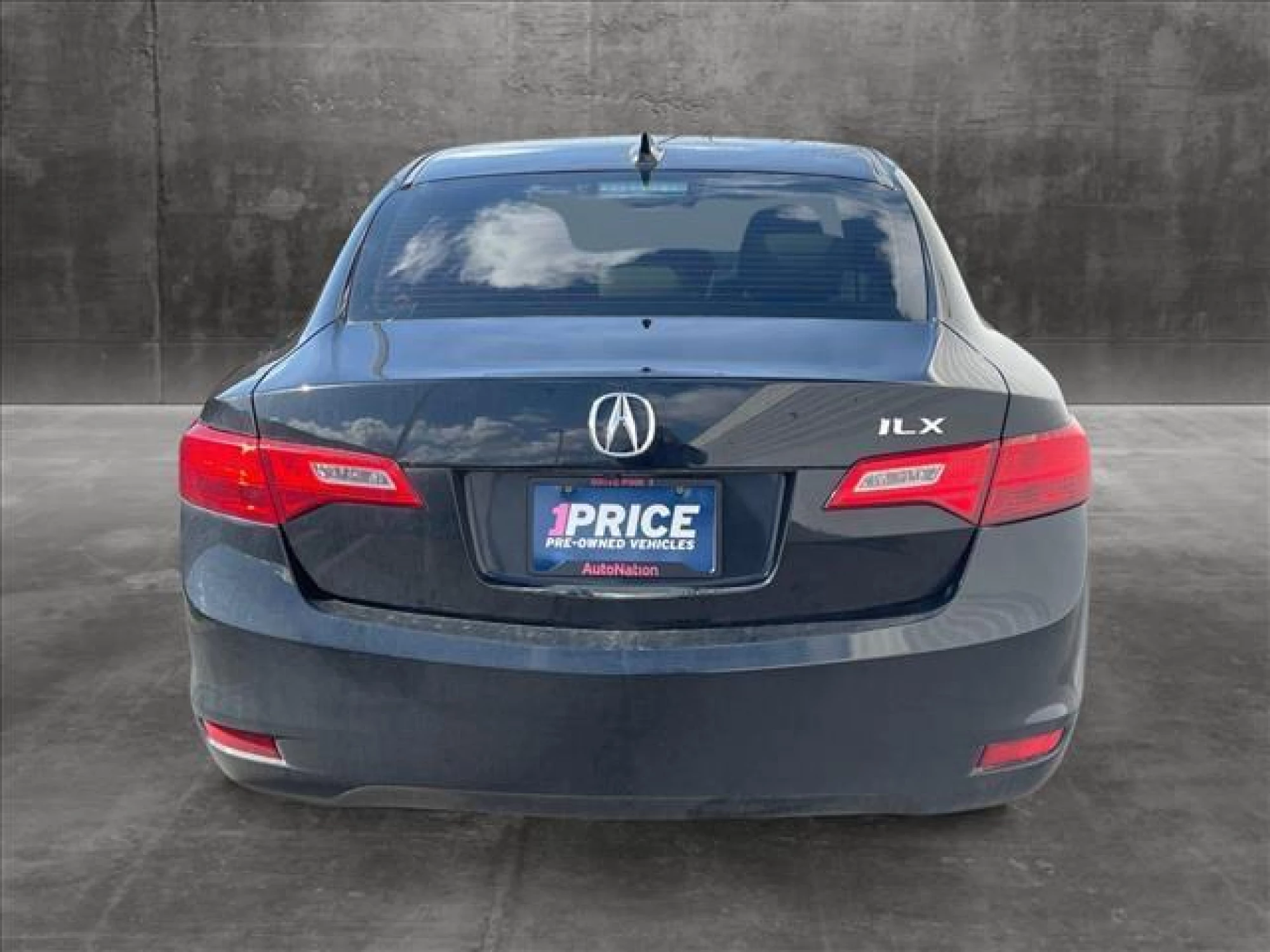 2013 Acura ILX 2.0L w/Premium Package