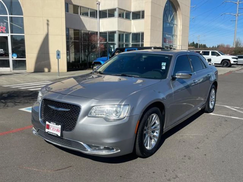 2017 Chrysler 300C Base