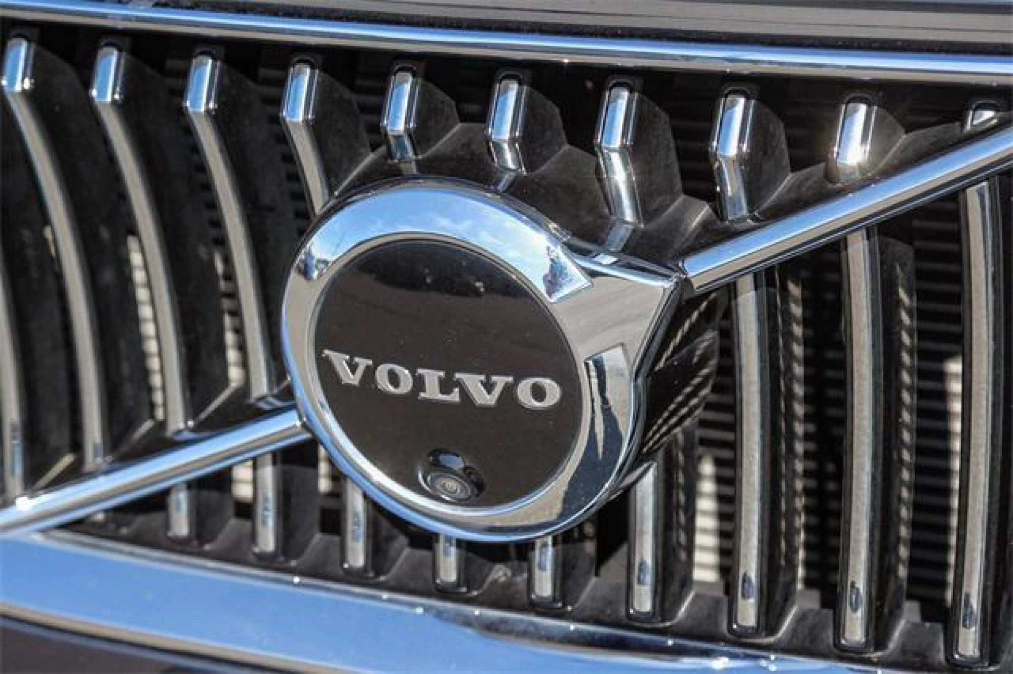 2020 Volvo XC90 T6 Momentum