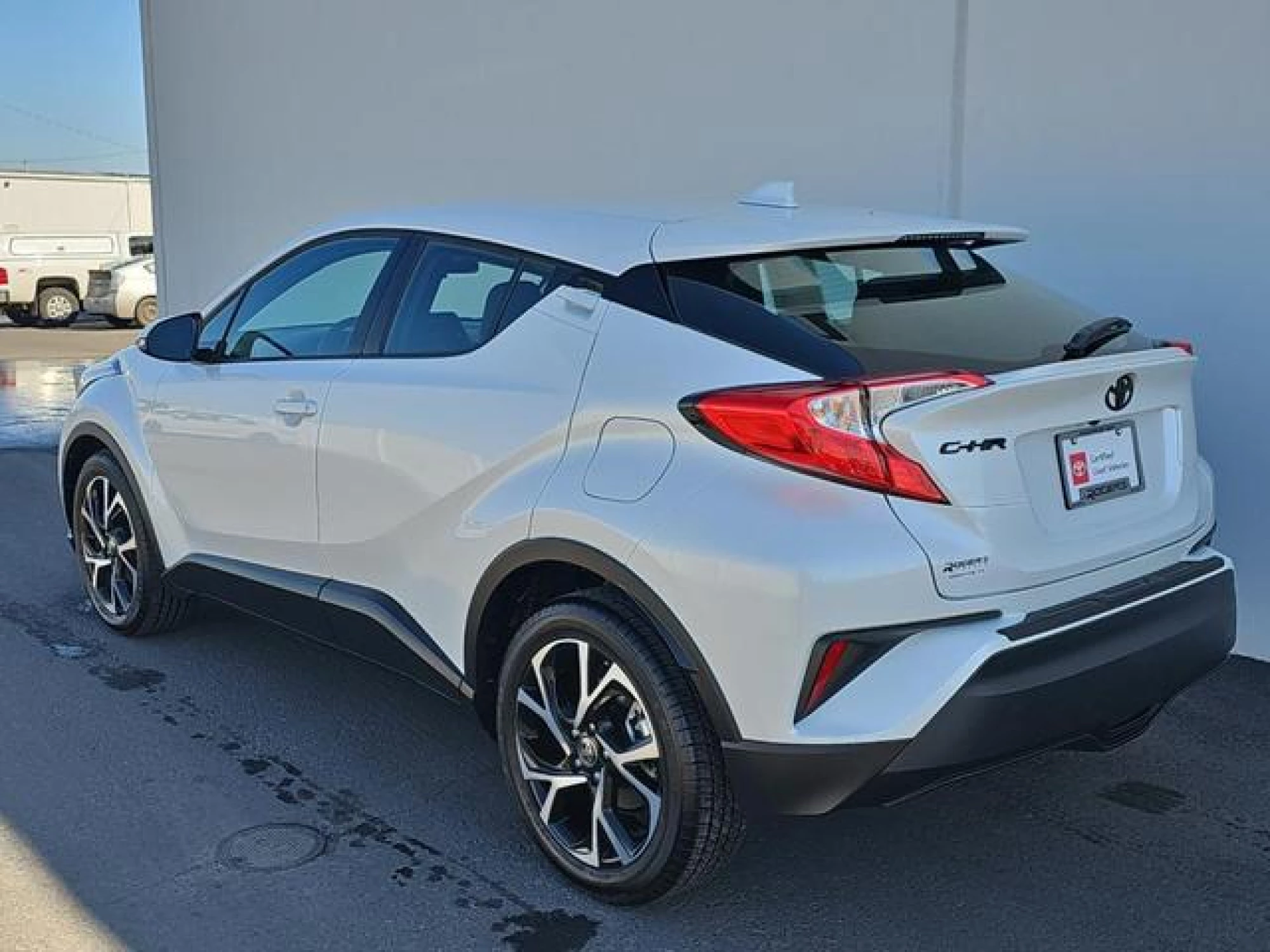 2022 Toyota C-HR XLE