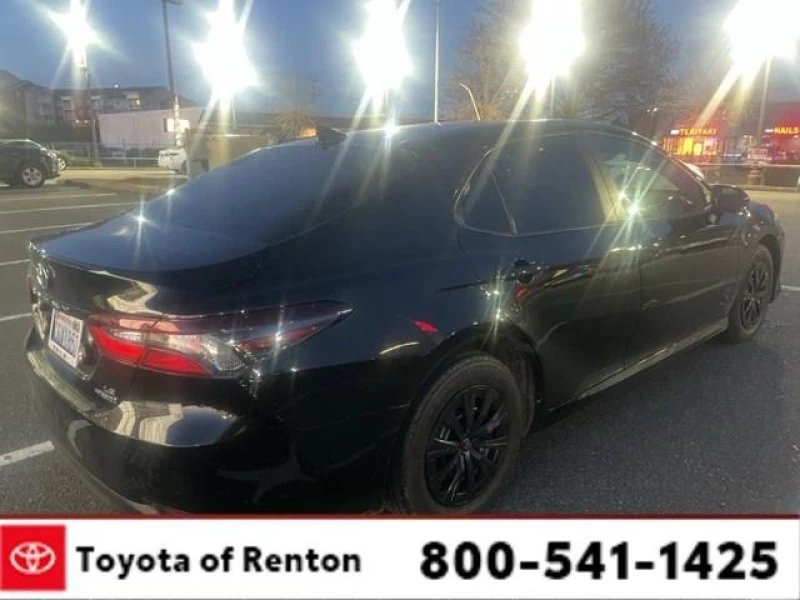 2023 Toyota Camry Hybrid LE