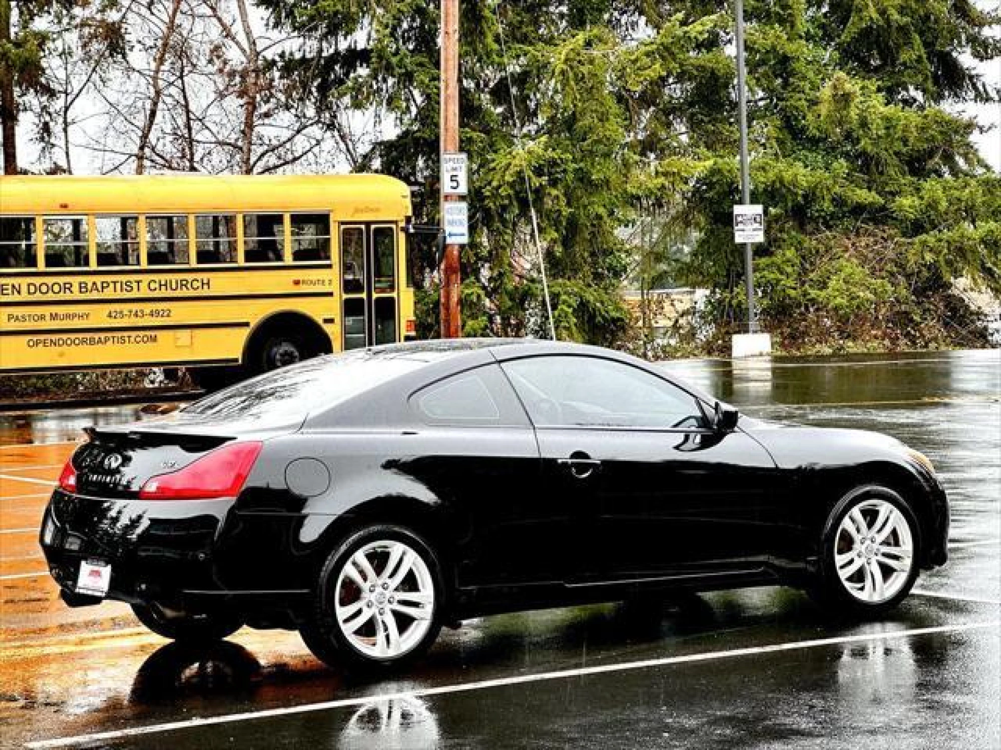 2010 INFINITI G37x Base