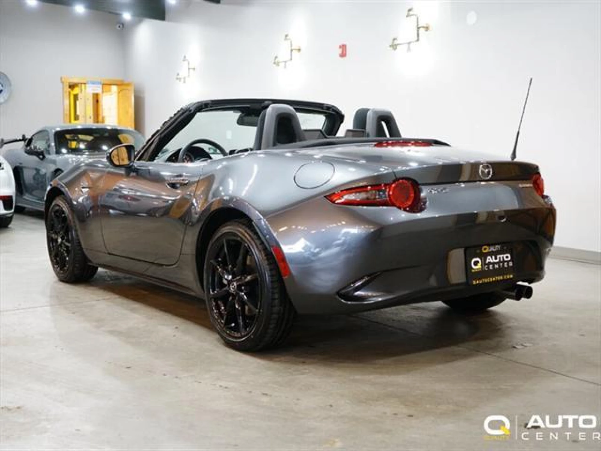 2022 Mazda MX-5 Miata Sport