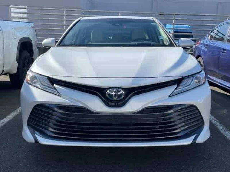 2019 Toyota Camry Hybrid XLE