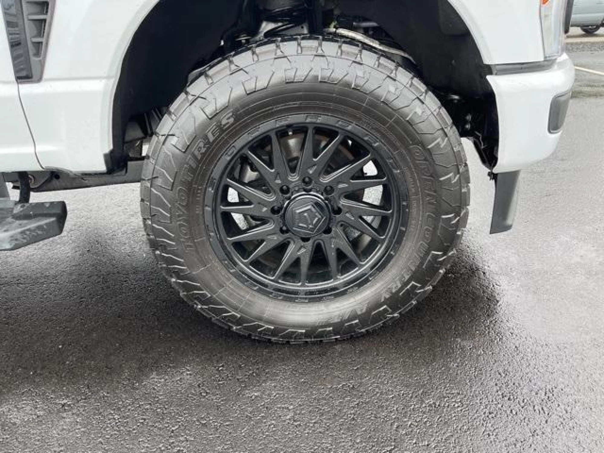 2023 Ford F-350 Lariat Super Duty