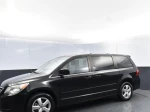 2010 Volkswagen Routan SE