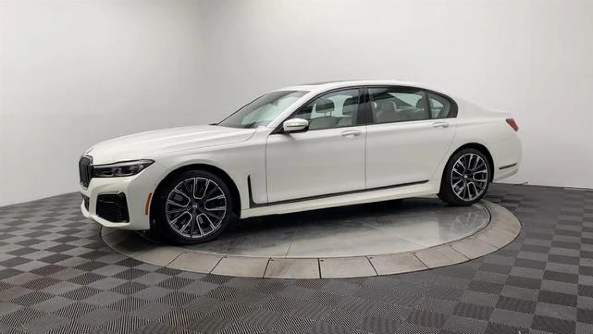 2021 BMW 750 i xDrive