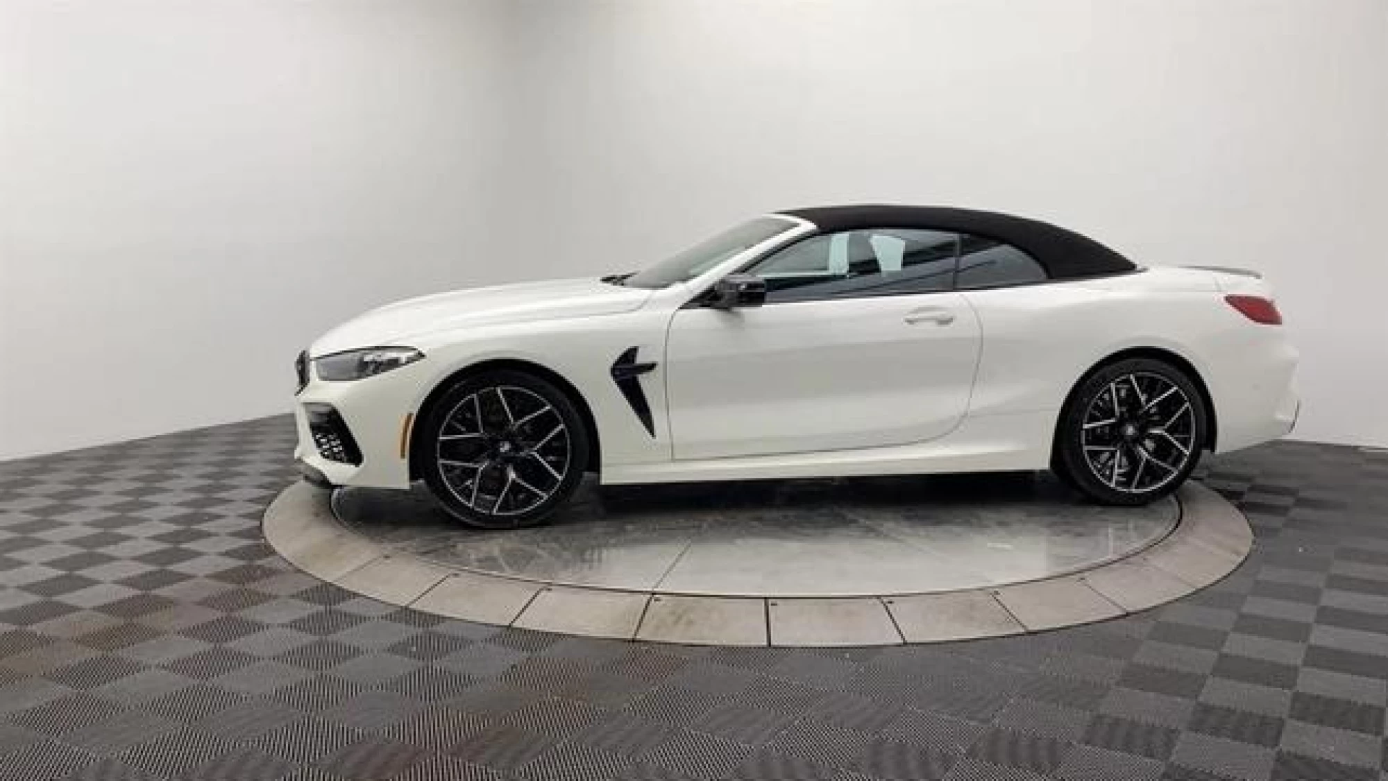 2024 BMW M8 Competition