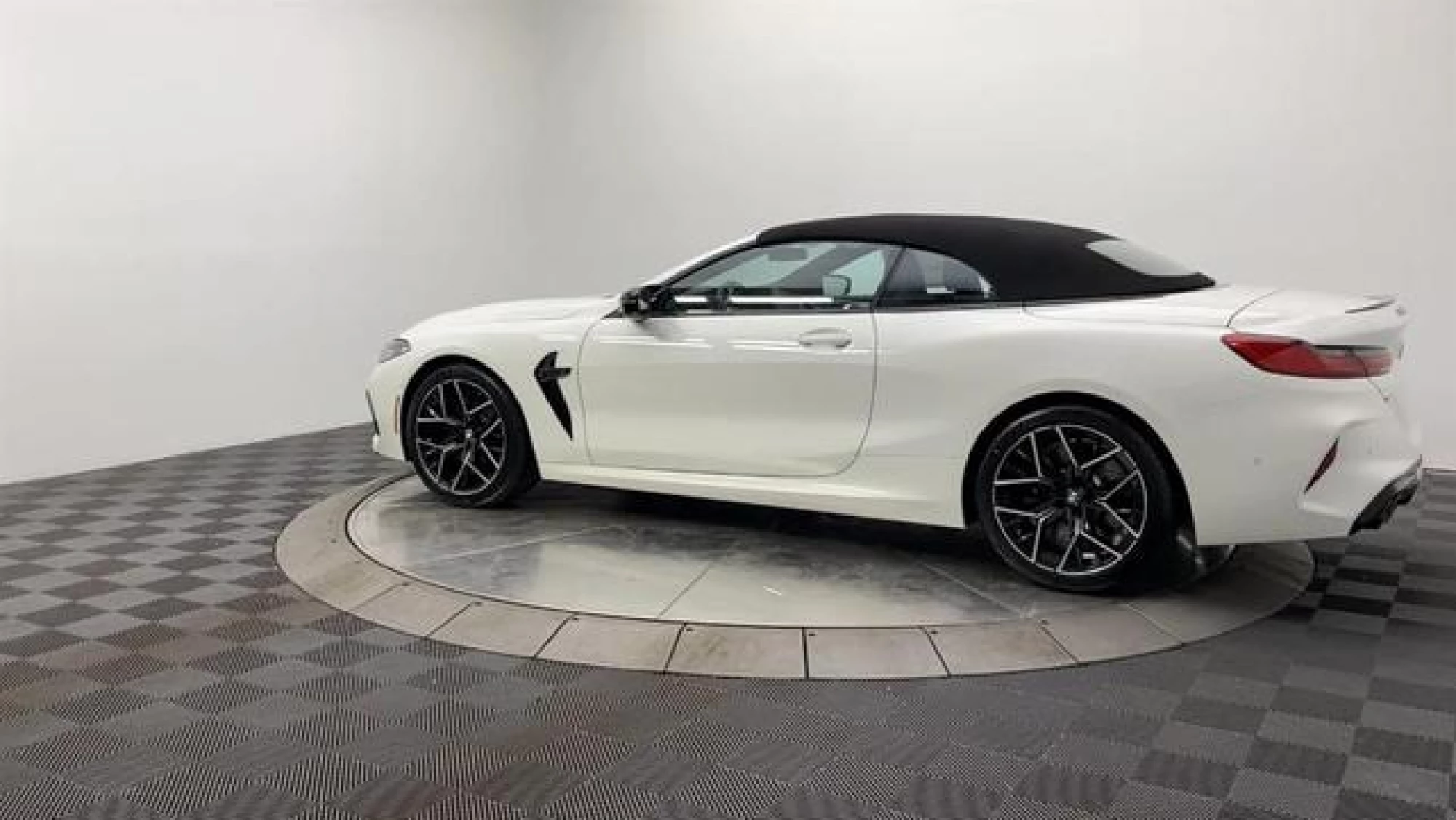 2024 BMW M8 Competition