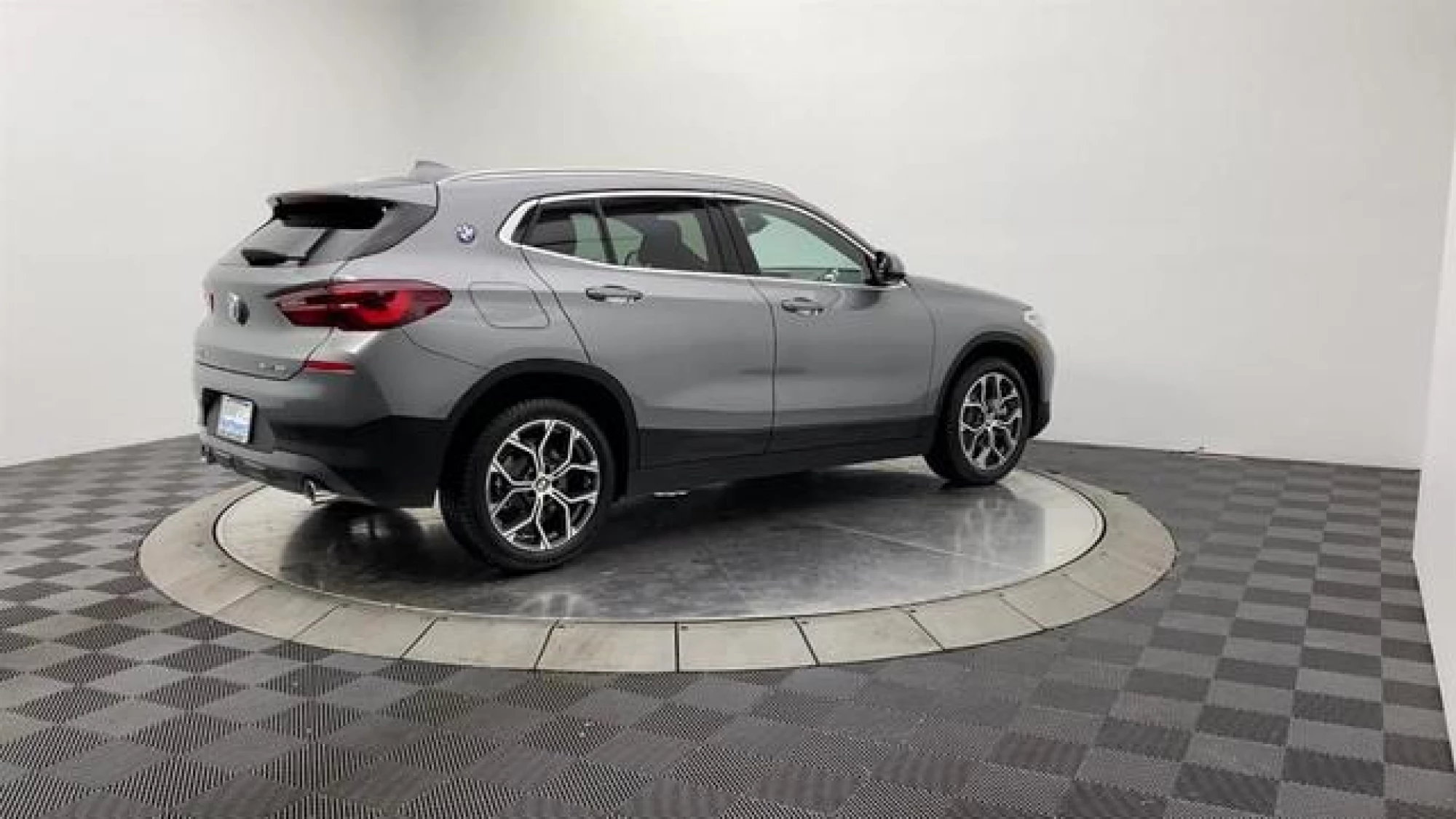 2023 BMW X2 xDrive28i