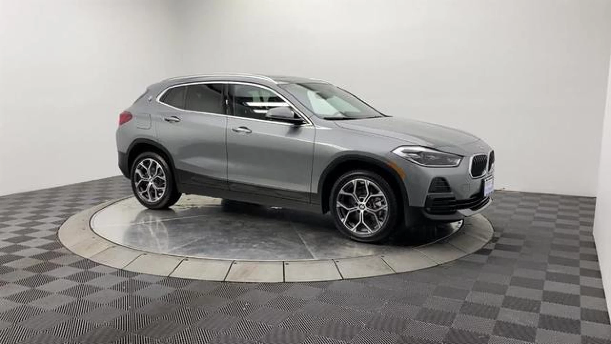 2023 BMW X2 xDrive28i