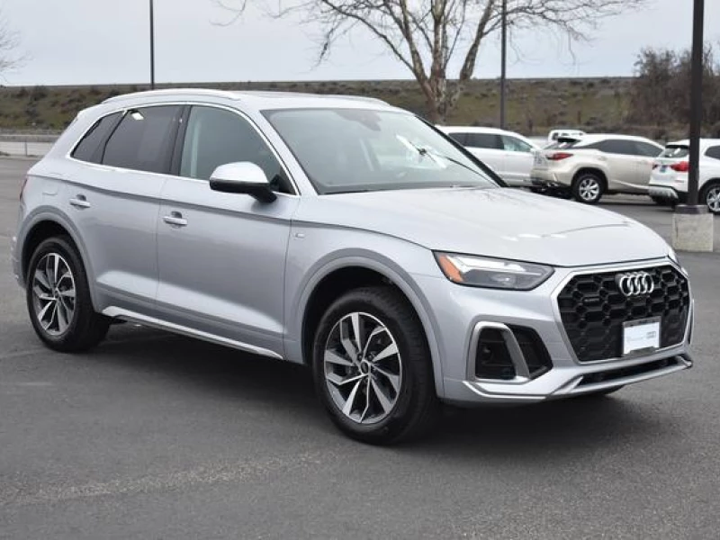 2023 Audi Q5 S line Premium Plus