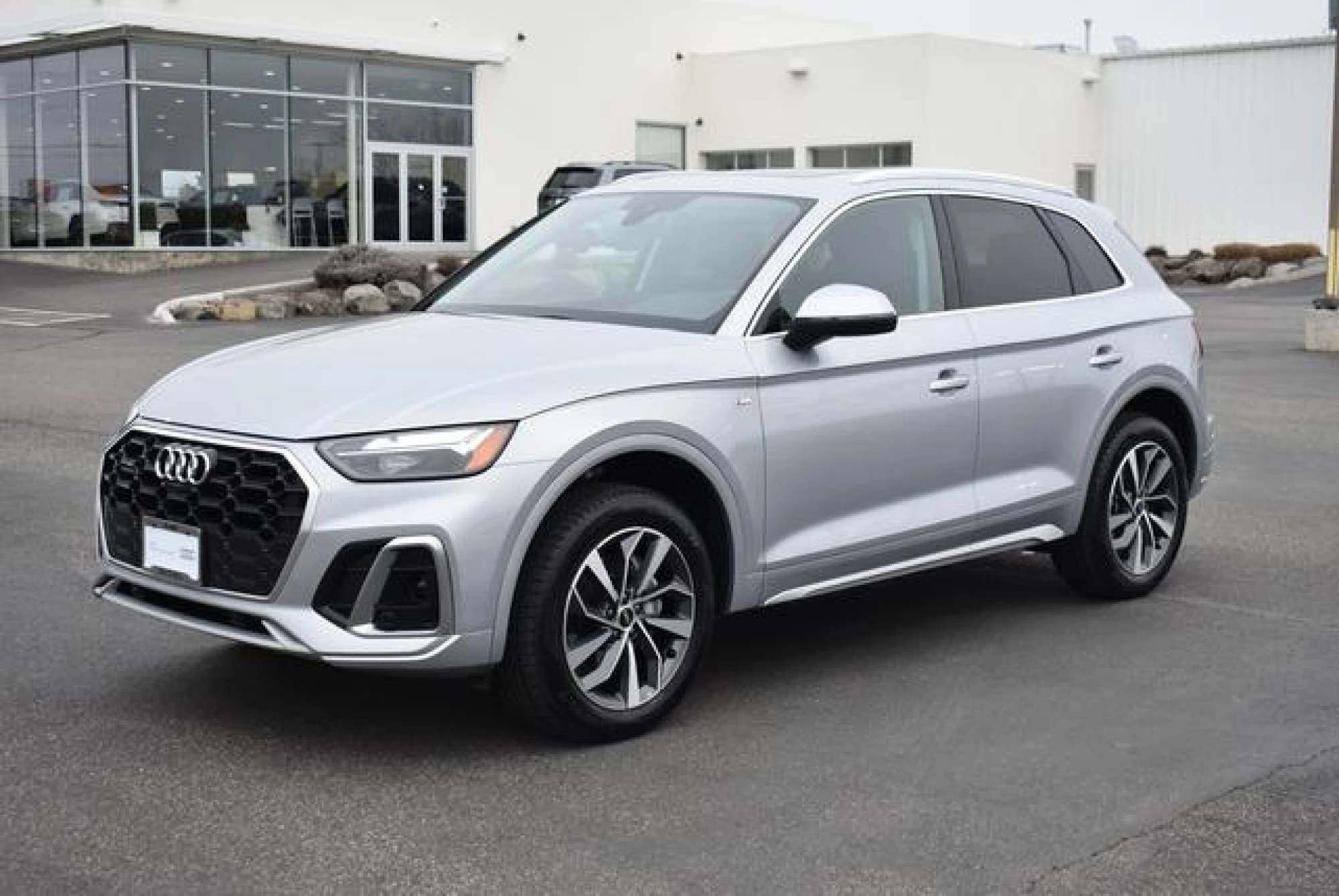 2023 Audi Q5 S line Premium Plus