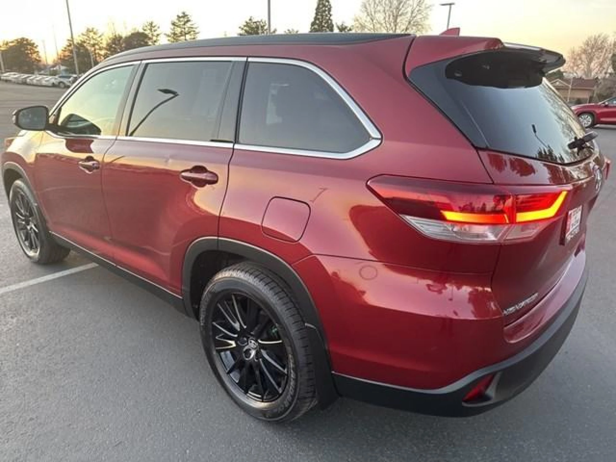 2019 Toyota Highlander SE