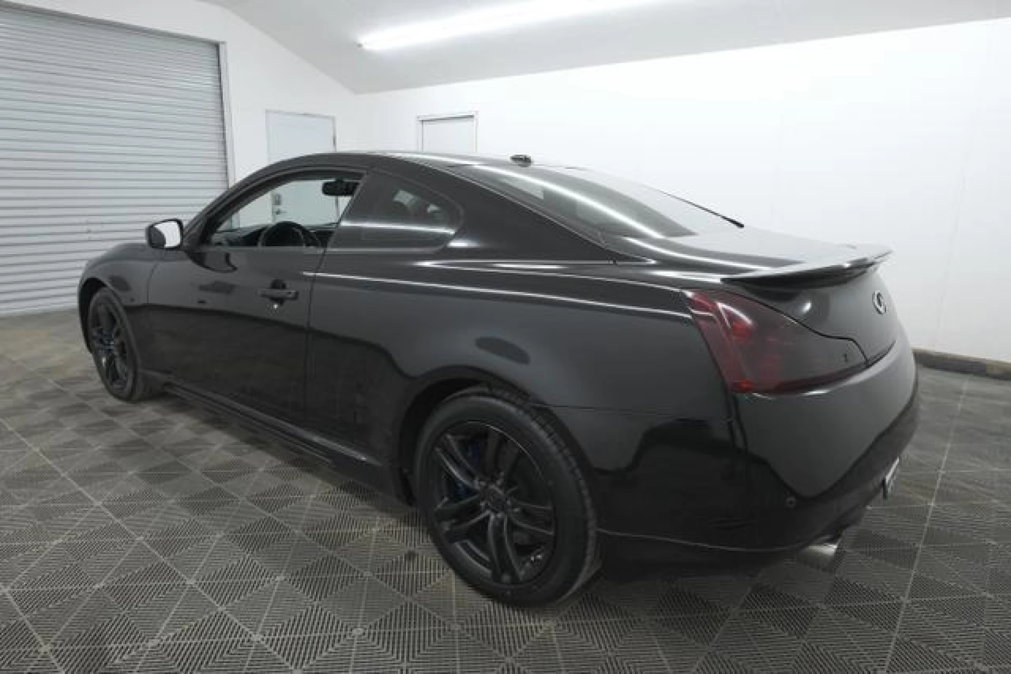 2010 INFINITI G37x Base