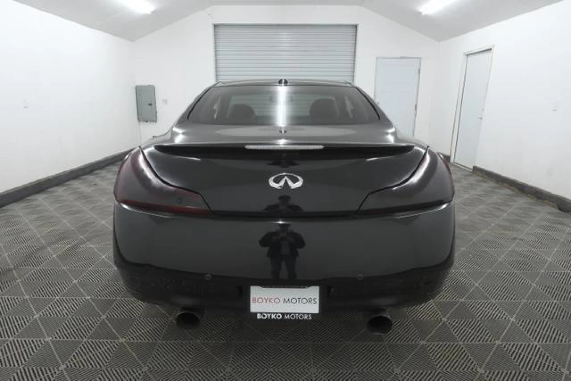 2010 INFINITI G37x Base