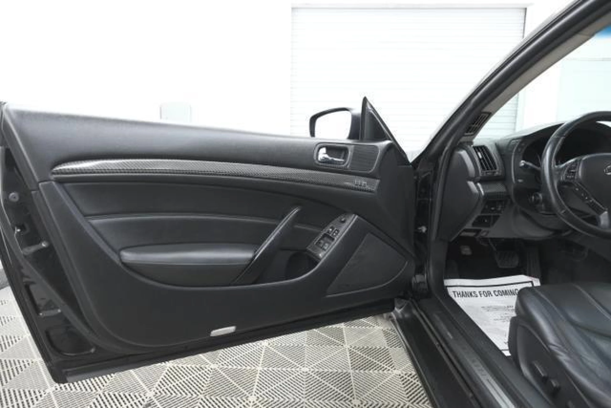 2010 INFINITI G37x Base